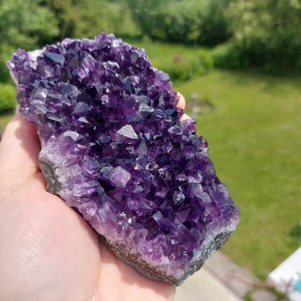 Dein-Seelenstein-Amethyst-Cluster-dunkel