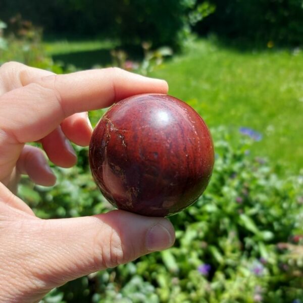 Dein-Seelenstein-Produkt-Jaspis-rot-Kugel