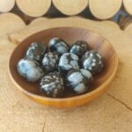 Dein-Seelenstein-Produkt-Obsidian--Schneeflocke-Trommelstein