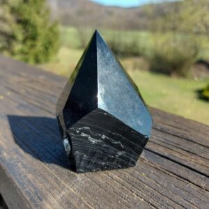 Seelenstein-Spezialstein-Obsidian-Rohstein-Spitze-poliert